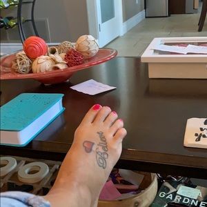 Meet your Posher, Holly